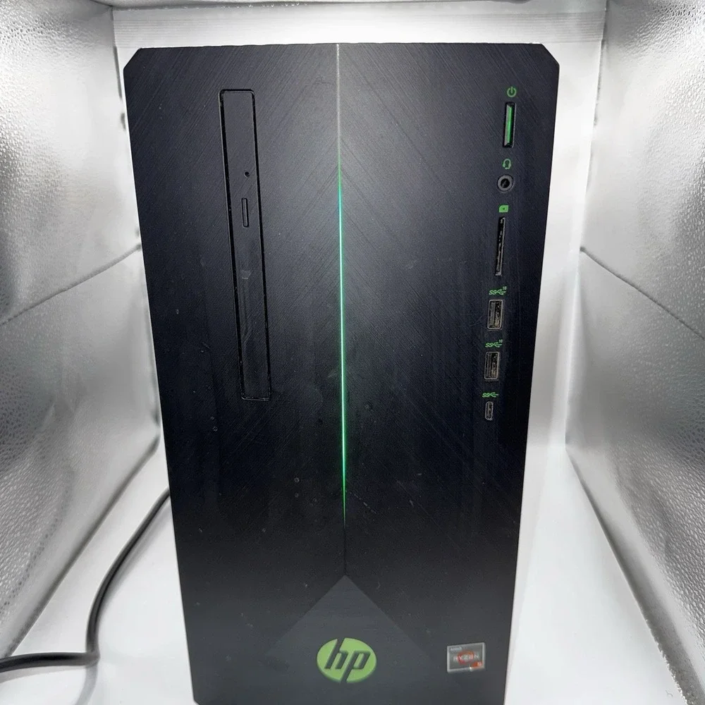 PC HP Pavilion 690-0028 1TB, AMD Ryzen 5., 3.6GHz, 8GB Gaming Desktop - Black